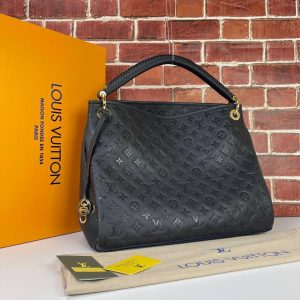 Kožna Louis Vuitton Arsti