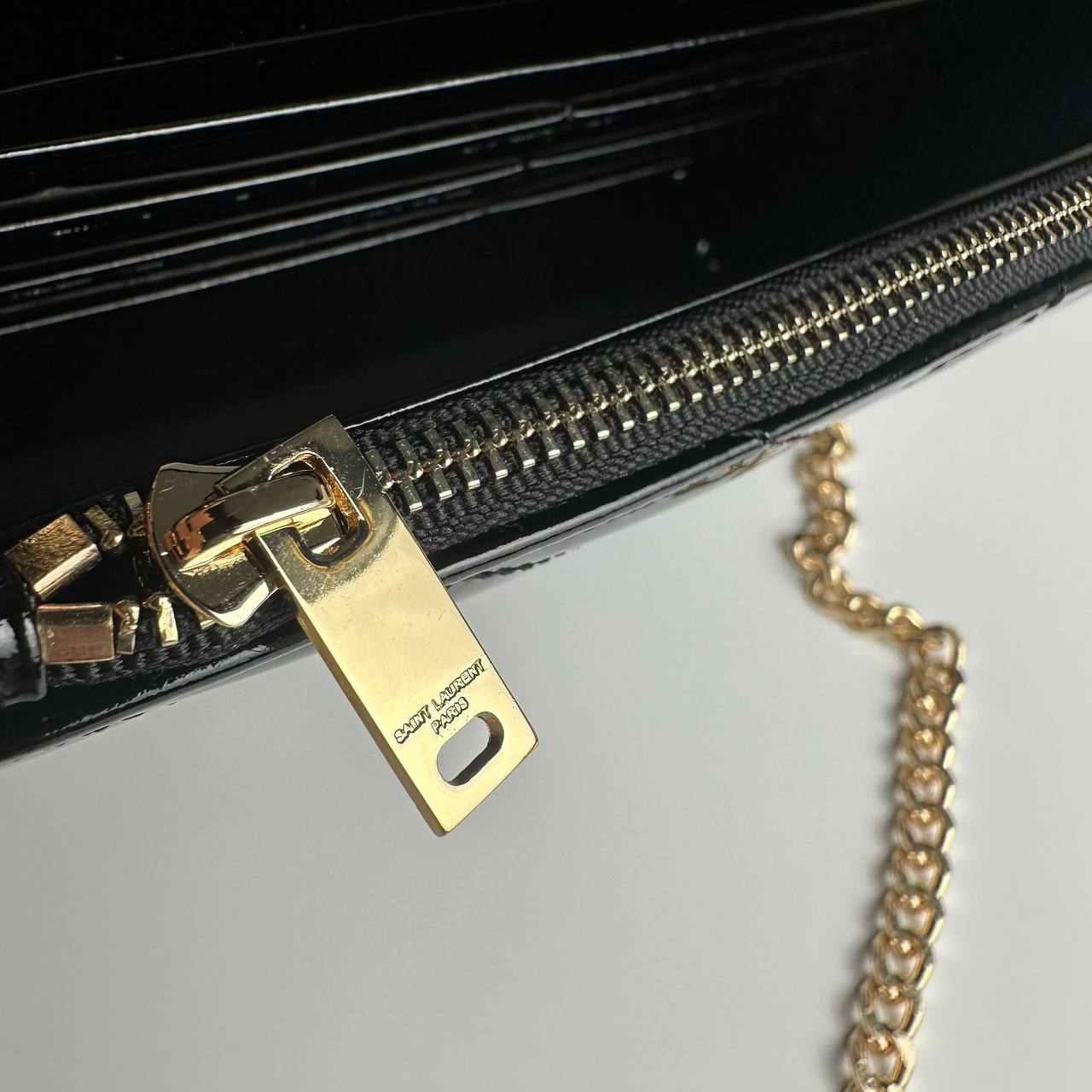 YSL Elegantna Kožna - Image 3