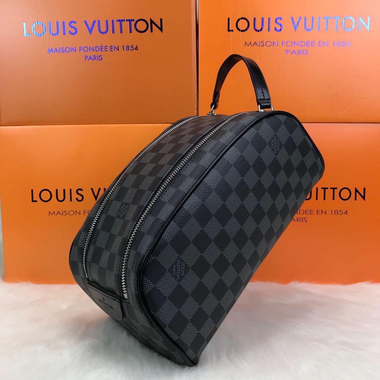 Louis Vuitton Neseser